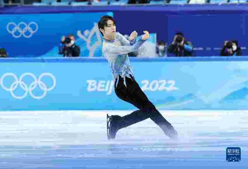 2月8日，日本选手羽生结弦在比赛中。
